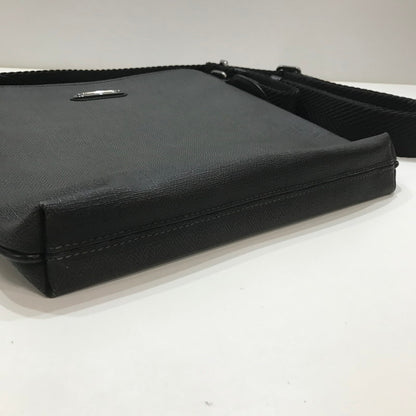 【中古品】【メンズ】 ERMENEGILDO ZEGNA エルメネジルド ゼニア ショルダーバッグ カバン バッグ かばん BLACK 保存袋付属 ※角スレあり 188-261013-io-03-fuzh カラー：ブラック 万代Net店