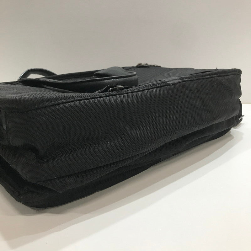 【中古品】【メンズ】 TUMI トゥミ ブリーフケース カバン BLACK バッグ かばん 鞄 ※スレ・使用感あり 188-261013-io-04-fuzh カラー：ブラック 万代Net店