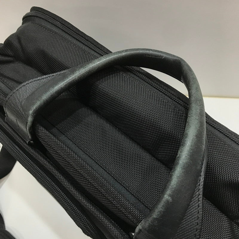 【中古品】【メンズ】 TUMI トゥミ ブリーフケース カバン BLACK バッグ かばん 鞄 ※スレ・使用感あり 188-261013-io-04-fuzh カラー：ブラック 万代Net店