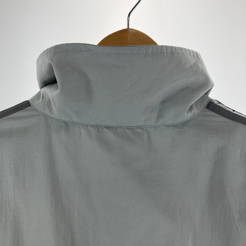 【中古品】【メンズ】 ADIDAS アディダス JD0436 ナイロンジャケット カラーLIGHTGRAY SIZE:2XL　※汚れ有 148-261016-ky-05-fuzh 万代Net店