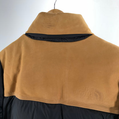 【中古品】【メンズ】 THE NORTH FACE ザ・ノースフェイス×TIMBERLAND ティンバーランド NF0A3LHX NUPTSE JACKET ヌプシジャケット ダウンジャケット 144-261017-gm-04-fuzh サイズ：S カラー：ブラック ベージュ 万代Net店