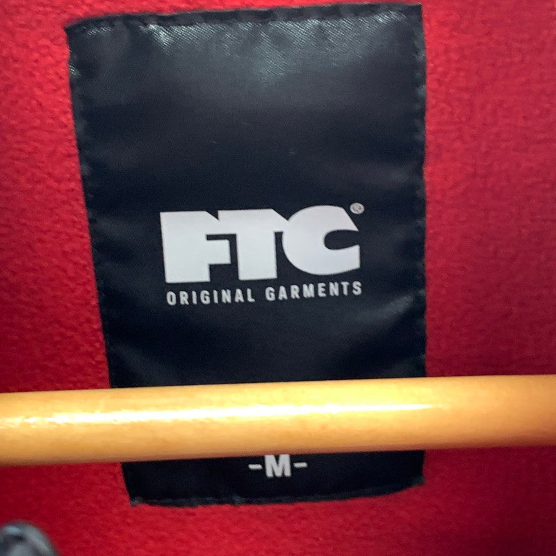 【中古品】【メンズ】 FTC エフティーシー FTC019AWJ04 HOODED PULLOVER JACKET プルオーバージャケット ブルゾン 142-261018-gm-39-fuzh サイズ：M カラー：ネイビー 万代Net店