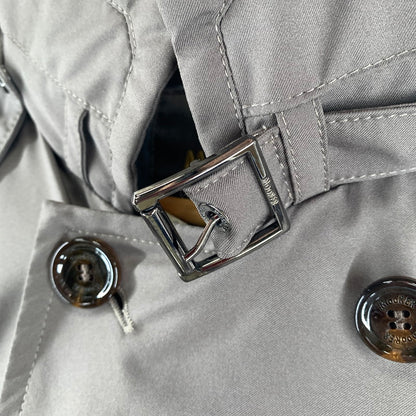 【中古品】【メンズ】 MOORER ムーレー NYLON JACKET ナイロンジャケット 上着 アウター BROWN.フード ※袖汚れあり 141-261022-io-03-fuzh カラー：ブラウン 万代Net店