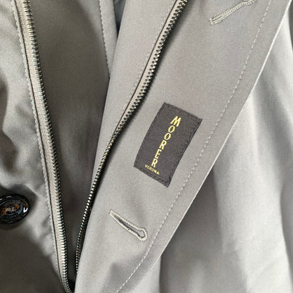 【中古品】【メンズ】 MOORER ムーレー NYLON JACKET ナイロンジャケット 上着 アウター BROWN.フード ※袖汚れあり 141-261022-io-03-fuzh カラー：ブラウン 万代Net店