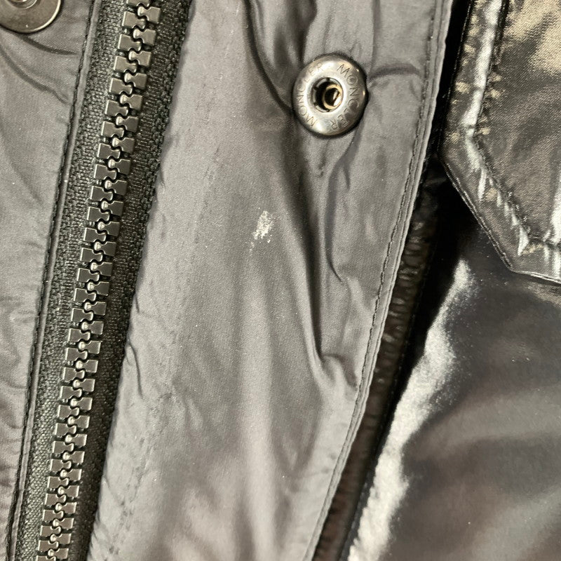 【中古品】【メンズ】 MONCLER モンクレール D209U4030750 FRAGMENT POULSEN GIUBOTTO DOWN JACKET ダウンジャケット BLACK ※シミ・汚れあり 141-261022-io-04-fuzh カラー：ブラック 万代Net店