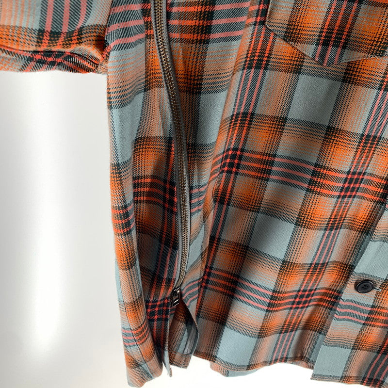【中古品】【メンズ】 FACETASM ファセッタズム MKS-SH-M08 CHECK ZIPPER SHIRT チェックジッパーシャツ ORANGE×BLUE 長袖シャツ ※右横腹部分にシミあり 140-261022-io-06-fuzh カラー：オレンジ×ブルー 万代Net店