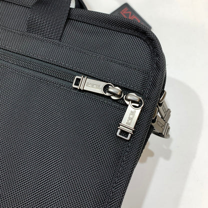 【中古品】【メンズ】 TUMI トゥミ ブリーフケース カバン バッグ かばん 鞄 BLACK ※使用感あり 188-261024-io-01-fuzh カラー：ブラック 万代Net店
