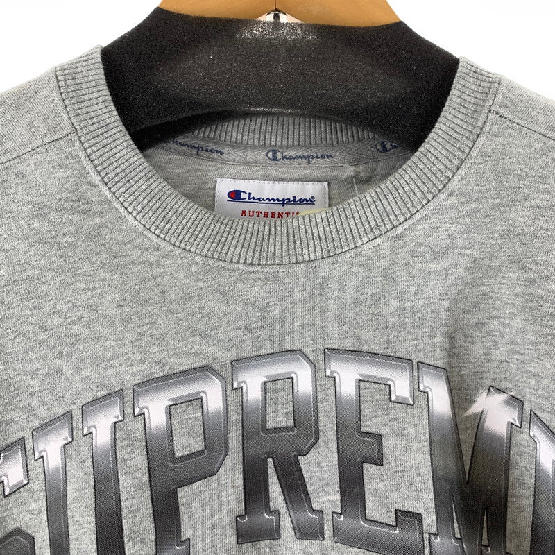 【中古品】【メンズ】 SUPREME シュプリーム×CHAMPION チャンピオン CHROME CREWNECK SWEATSHIRT クルーネック スウェットシャツ トレーナー GRAY ※汚れ・プリント一部剥がれあり 149-261024-io-03-fuzh サイズ：S カラー：グレー 万代Net店