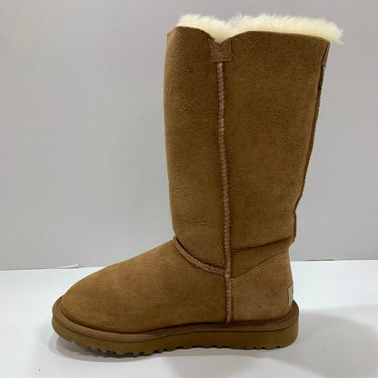 【中古品】【レディース】 UGG アグ 1873 BAILEY BUTTON TRIPLET 靴 ブーツ BROWN ボタン 本体のみ ※使用感あり 167-261028-io-12-fuzh サイズ：22cm カラー：ブラウン 万代Net店