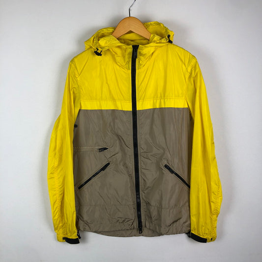 【中古品】【メンズ】 COACH コーチ MOUNTAIN PARKA マウンテンパーカー ライトアウター ナイロンジャケット 141-251205-ks-22-fuz サイズ：XS カラー：ブラウン/イエロー 万代Net店