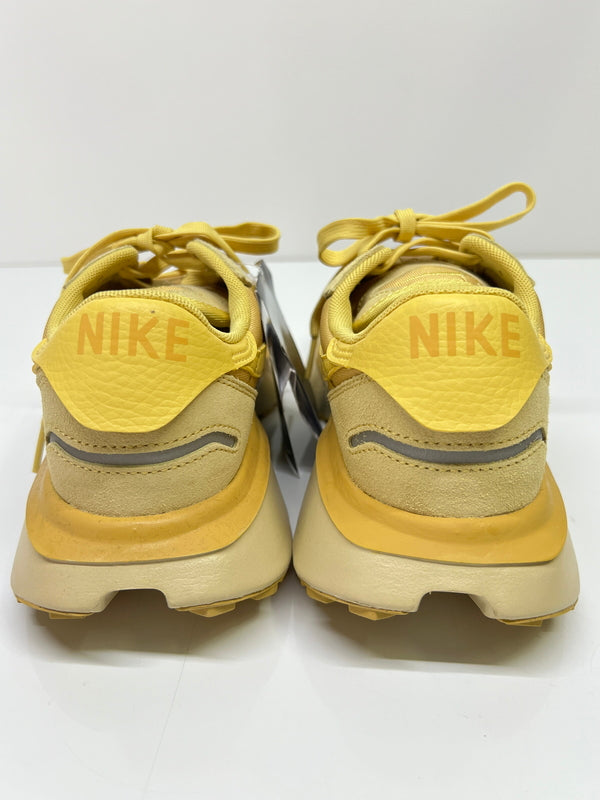 【中古品】【レディース】 NIKE ナイキ FJ1409-700 PHOENIX WAFFLE フェニックス ワッフル 靴 ローカットスニーカー 160-260924-AS-30-hon サイズ：24cm US7 カラー：WHEAT GOLD/SATURN GOLD 万代Net店