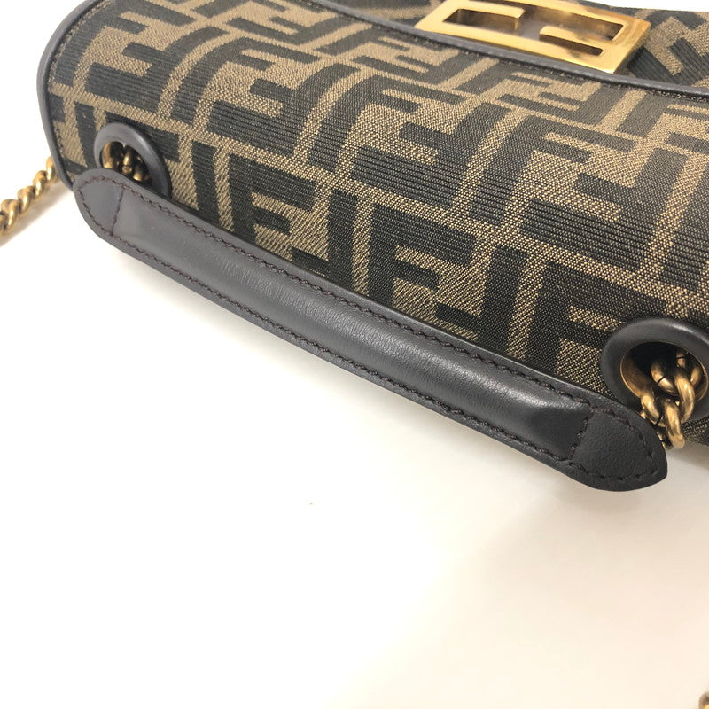 【中古品】【レディース】 FENDI フェンディ BAGUETTE CHAIN MIDI SHOULDER BAG 8BR793 ALG7 F1HZO FFロゴ ファブリック バケットチェーンミニ ショルダーバッグ カバン 180-241005-kk-24-tei カラー：ブラウン 万代Net店