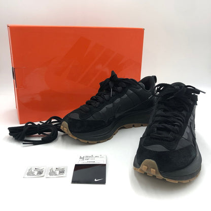 【中古品】【メンズ】 × SACAI サカイ 別注 コラボ VAPORWAFFLE/SACAI BLACK GUM DD1875-001 ベイパーワッフル スニーカー 靴 160-250402-kk-12-tei カラー：BLACK/OFF NOIR-OFF NOIR 万代Net店