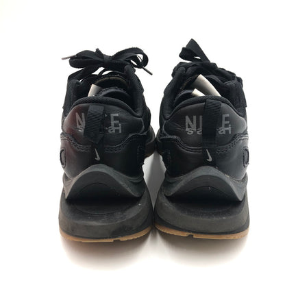 【中古品】【メンズ】 × SACAI サカイ 別注 コラボ VAPORWAFFLE/SACAI BLACK GUM DD1875-001 ベイパーワッフル スニーカー 靴 160-250402-kk-12-tei カラー：BLACK/OFF NOIR-OFF NOIR 万代Net店
