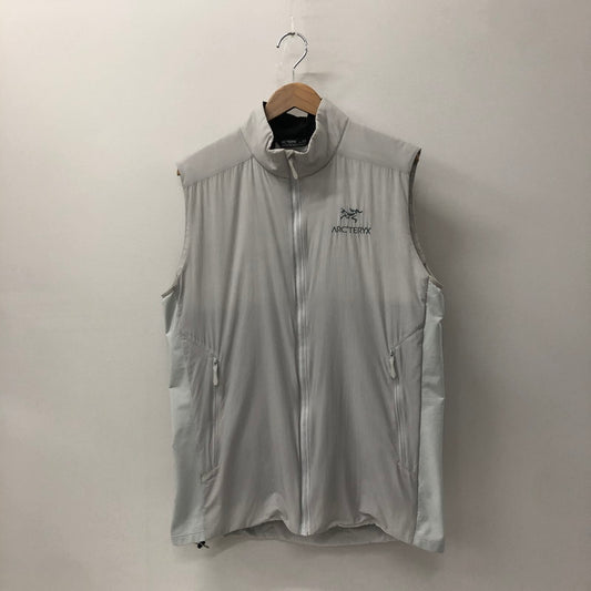 【中古品】【メンズ】 ARC'TERYX アークテリクス ATOM SL VEST 26890-133421 アトム SL ベスト ライトアウター 144-241013-kk-12-tei サイズ：M カラー：グレー 万代Net店