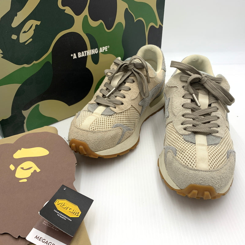 【現状渡し品】【メンズ】 A BATHING APE アベイシングエイプ × HIGHSNOBIETY ハイスノバイエティ 別注 コラボ ROADSTA EXPRESS ロードスタ エクスプレス スニーカー 靴 シューズ 162-260711-ko-03-tei サイズ：28cm カラー：ベージュ 万代Net店