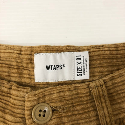 【中古品】【メンズ】 WTAPS ダブルタップス 21AW TUCK 02 TROUSERS/COTTON.CORDUROY 212TQDT-PTM02 コーデュロイ トラウザーパンツ ボトムス 153-241110-kk-31-tei サイズ：01 カラー：キャメル 万代Net店