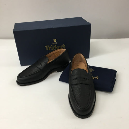 【中古美品】【レディース】 Tricker's トリッカーズ × AQUASCUTUM アクアスキュータム 別注 コラボ COIN LOAFER 8067 コインローファー 革靴 167-241115-kk-01-tei サイズ：6.5 カラー：ブラック 万代Net店