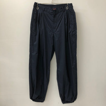 【中古品】【メンズ】  SQUEEZED DESIGN BY UNSLACKS スクイーズデザイン バイ アンスラックス NYLON 2TUCK WIDE PANTS ナイロン 2タック ワイドパンツ ボトムス 151-241117-kk-20-tei サイズ：34 カラー：ネイビー 万代Net店