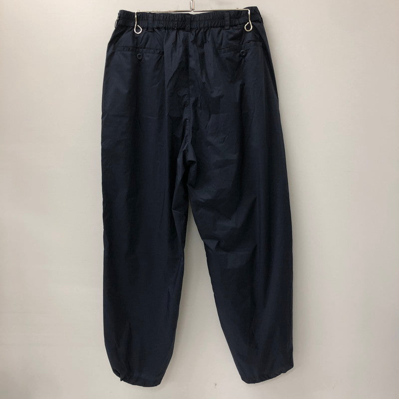 【中古品】【メンズ】  SQUEEZED DESIGN BY UNSLACKS スクイーズデザイン バイ アンスラックス NYLON 2TUCK WIDE PANTS ナイロン 2タック ワイドパンツ ボトムス 151-241117-kk-20-tei サイズ：34 カラー：ネイビー 万代Net店