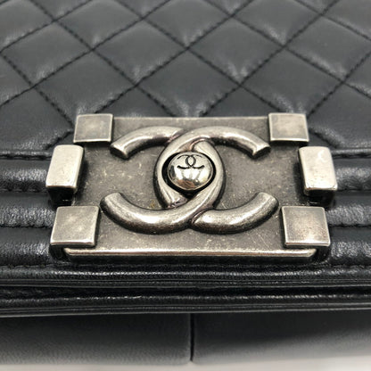 【中古品】【レディース】 CHANEL シャネル BOY CHANEL CAVIAR SKIN CHAIN SHOULDER BAG A67086 ボーイシャネル キャビアスキン チェーンショルダーバッグ 25/23番台 180-241217-kk-16-tei カラー：ブラック 万代Net店