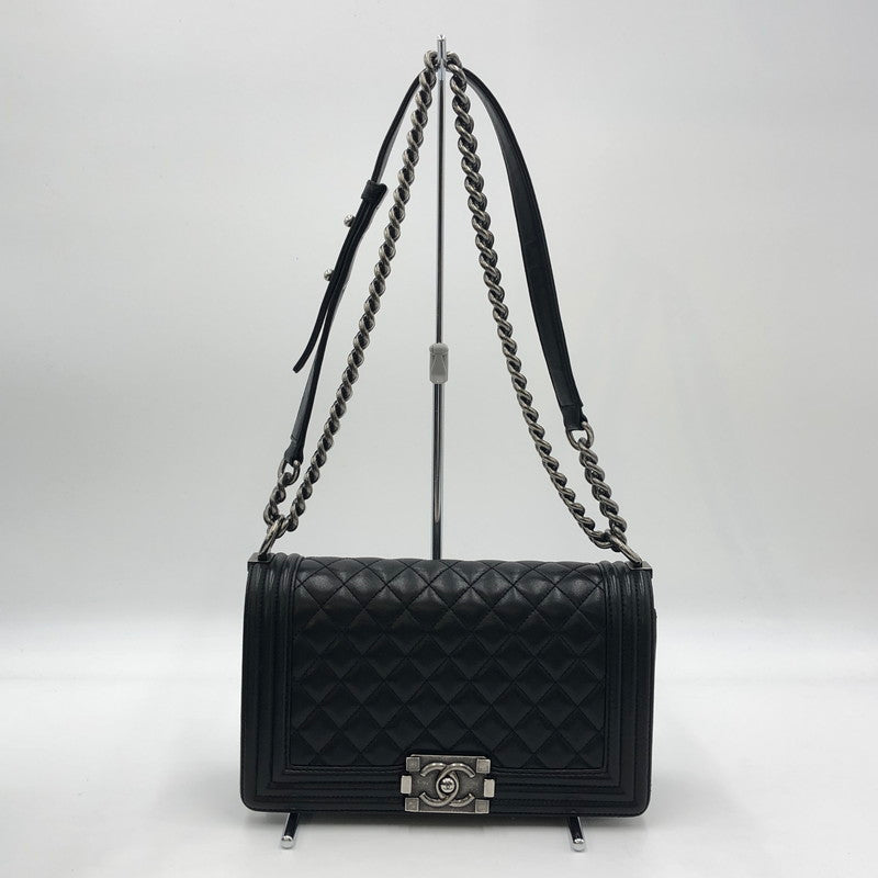 【中古品】【レディース】 CHANEL シャネル BOY CHANEL CAVIAR SKIN CHAIN SHOULDER BAG A67086 ボーイシャネル キャビアスキン チェーンショルダーバッグ 25/23番台 180-241217-kk-16-tei カラー：ブラック 万代Net店