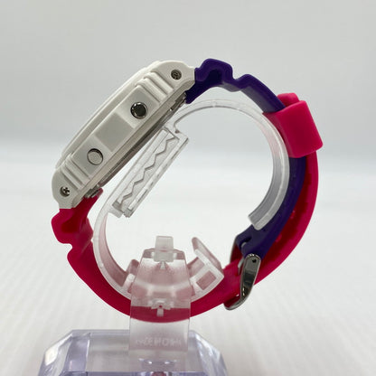 【中古品】【メンズ】 CASIO カシオ 5700SERIES BABY-G 25th ANNIVERSARY LOGO COLOR MODEL G-SHOCK DW-5700THB 5700シリーズ ベビージー 25周年ロゴカラー モデル ジーショック 腕時計 196-260808-yo-05-tei カラー：ホワイト/パープル/ピンク 万代Net店