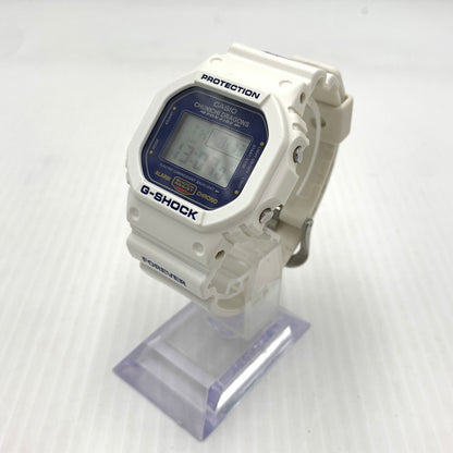 【中古品】【メンズ】 CASIO カシオ CHUNICHI DRAGONS MODEL G-SHOCK DW-5600VT 中日ドラゴンズ 立浪和義 引退記念 モデル ジーショック 腕時計 196-260814-yo-04-tei カラー：ホワイト/ブルー 万代Net店