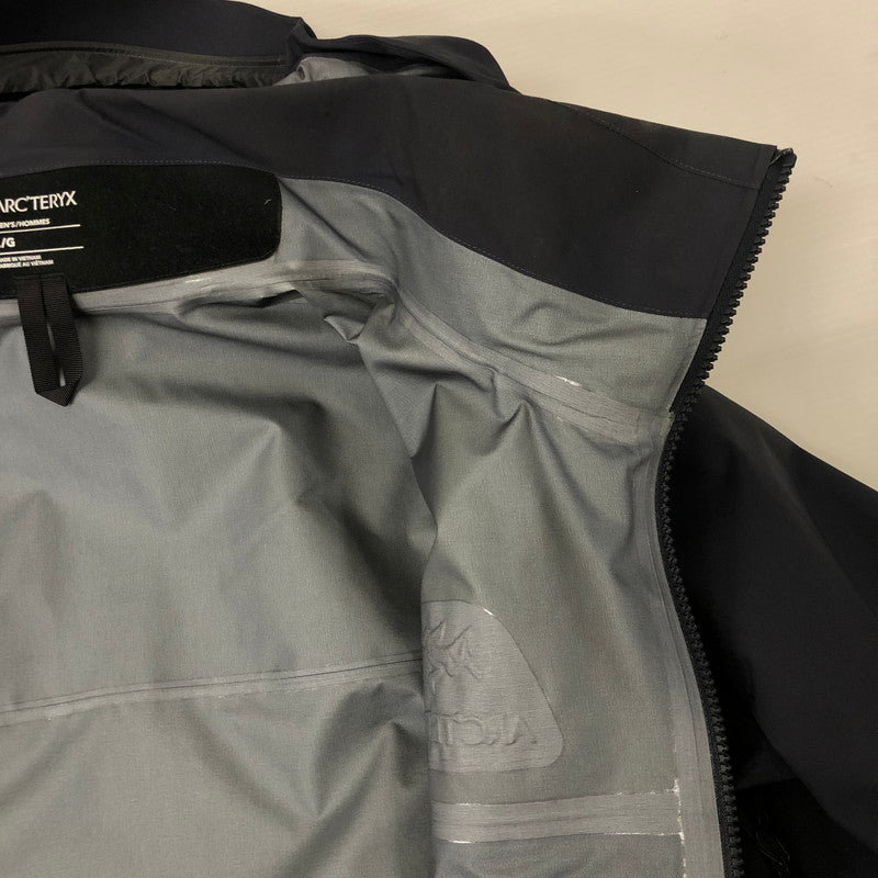 【中古品】【メンズ】 ARC'TERYX アークテリクス BETA AR JACKET 30932-139903 ベータ オールラウンドユース ジャケット ライトアウター シェルジャケット 144-241229-kk-01-tei サイズ：L カラー：ネイビー 万代Net店