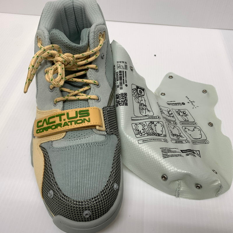 【中古品】【メンズ】 NIKE ナイキ × TRAVIS SCOTT トラヴィス スコット 別注 コラボ AIR TRAINER 1 SP GREY HAZE AND DUSTY SAGE DR7515-001 エアトレーナー1 スニーカー 靴 シューズ 160-260624-ko-10-tei サイズ：27.5cm カラー：グレー系/グリーン系 万代Net店