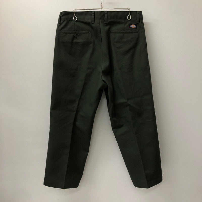 【中古品】【メンズ】 × DICKIES ディッキーズ 別注 コラボ 23AW DICKES/PLEATED TROUSERS DICKIES-WM-PT14 ディッキーズ プレーテッド トラウザーズ ボトムス パンツ 151-250116-kk-12-fuzh サイズ：L カラー：オリーブ 万代Net店