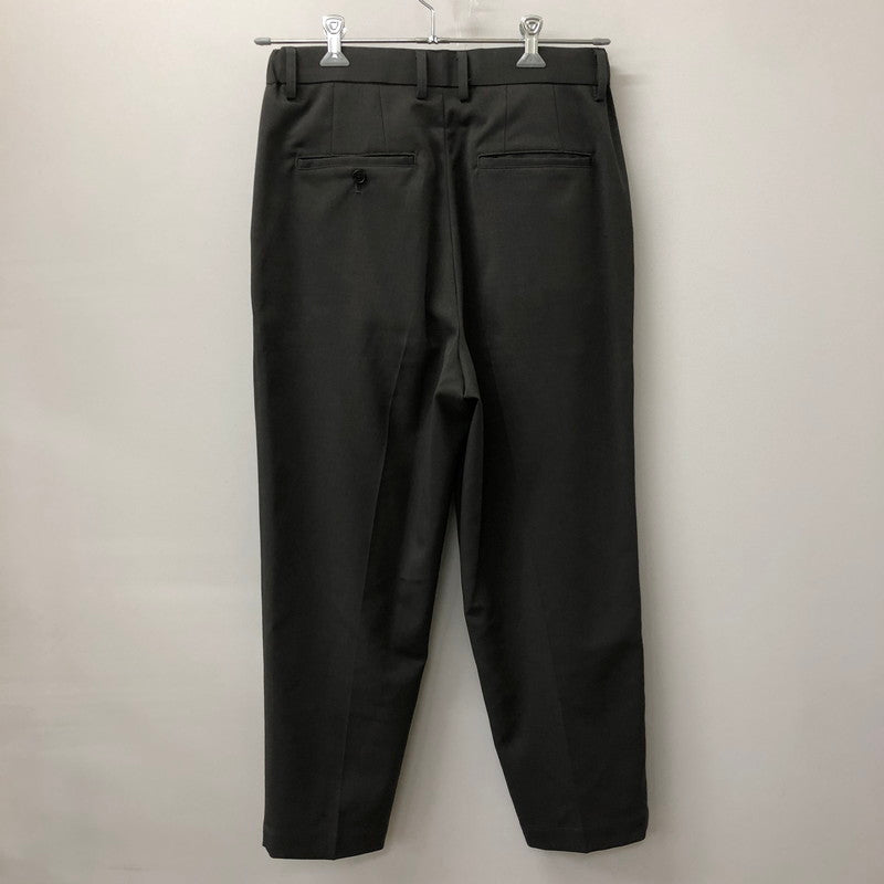 【中古品】【メンズ】 UNITED TOKYO ユナイテッドトウキョウ 22AW NEW DRY AIR CARDIGAN JACKET & DRY AIR SIDE RUBBER SLACKS 132500005/132540005 ジャケット スラックス セットアップ 147-250117-kk-07-tei サイズ：2 カラー：チャコール 万代Net店