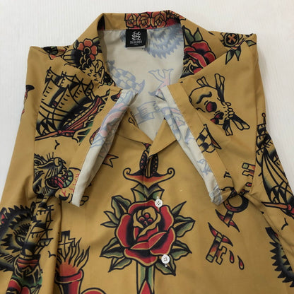 【中古品】【メンズ】  SK OLDIES SK オールディーズ 24SS PATTERN S/S SHIRT BLACKSTAR TATTOO JUN パターン ショートスリーブシャツ ブラックスター タトゥー ジュン 半袖 トップス 145-250212-kk-23-tei サイズ：M カラー：OCHER 万代Net店