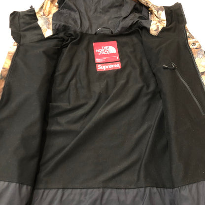 【中古品】【メンズ】 Supreme シュプリーム × THE NORTH FACE ザ ノースフェイス 別注 コラボ 16AW MOUNTAIN LIGHT JACKET NP510601I マウンテンライトジャケット ライトアウター 枯葉 149-250731-kk-10-tei サイズ：S カラー：LEAVES 万代Net店
