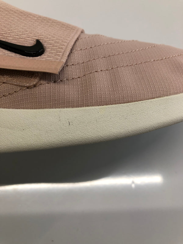 【中古品】【メンズ】 NIKE ナイキ AT8086-200 AIR FEAR OF GOD MOC エアー フィア オブ ゴッド 靴 シューズ スニーカー 160-260924-AS-41-hon サイズ：27cm US9 カラー：PARTICLE BEIGE/BLACK-SAIL 万代Net店