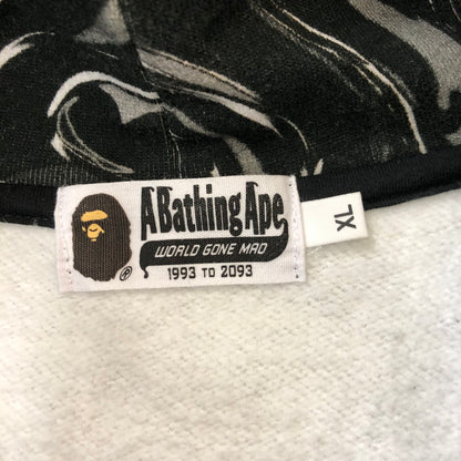 【中古品】【メンズ】 A BATHING APE アベイシングエイプ MARBLING CAMO RELAXED FIT PULLOVER HOODIE 001PPK801313M マーブリング カモ リラックスドフィット プルオーバーフーディー トップス パーカー 142-250212-kk-14-tei サイズ：XL カラー：ブラック 万代Net店