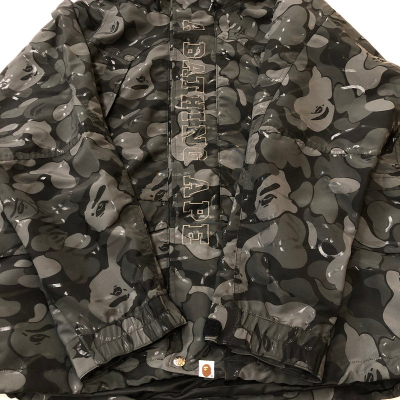 【中古美品】【メンズ】 A BATHING APE アベイシングエイプ LAMINATED CAMO SNOWBOARD JACKET 001LJK801001M ラミネーテッドカモ スノーボードジャケット ライトアウター 142-250212-kk-16-tei サイズ：2XL カラー：ブラック 万代Net店