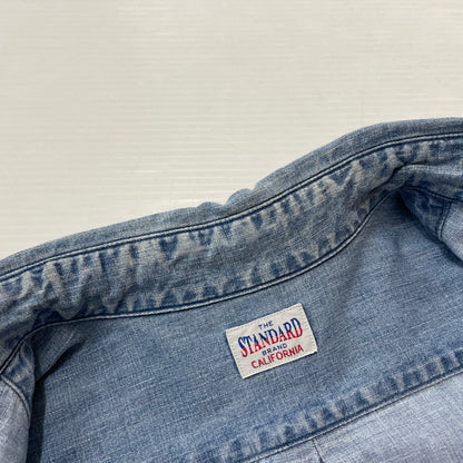 【中古品】【メンズ】 SD DENIM BUTTON－DOWN SHIRT VINTAGE WASH SHIRT SDデニム ボタンダウン シャツ ヴィンテージウォッシュ シャツ 長袖 トップス 145-251229-yo-07-fuzh サイズ：L カラー：インディゴ 万代Net店
