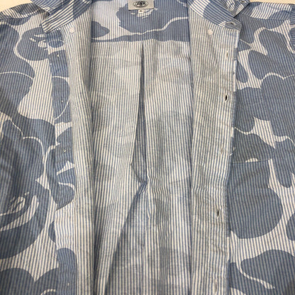 【中古品】【メンズ】 A BATHING APE アベイシングエイプ SOLID CAMO STRIPE RELAXED FIT SHIRT 001SHK801003M ソリッドカモ ストライプ リラックスフィットシャツ 長袖 トップス 142-250213-kk-04-tei サイズ：XL カラー：ライトブルー 万代Net店