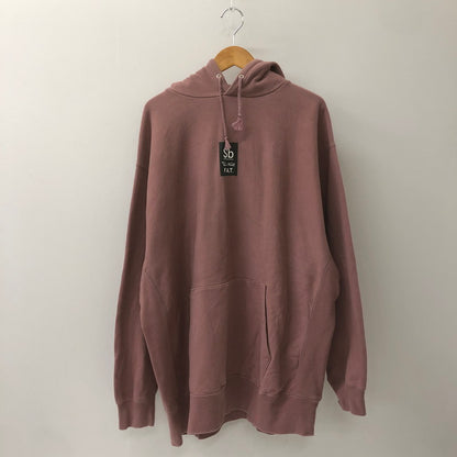 【中古品】【メンズ】 FAT エフエーティー × D.M. Dennis McGrath デニス・マクグラス 別注 コラボ  RUPP SB PHOTO HOODIE F32120-SW06-AB ルップ フォトフーディー トップス プルオーバーパーカー 142-250221-kk-04-tei サイズ：JUMBO (XXL) カラー：ワイン 万代Net店