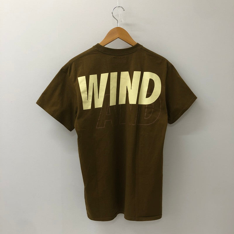 【中古品】【メンズ】  WIND AND SEA ウィンダンシー LOGO S/S T-SHIRT WDS-SEA-21S-01 ロゴ ショートスリーブ Tシャツ 半袖 トップス 142-250301-kk-11-tei サイズ：M カラー：ブラウン 万代Net店