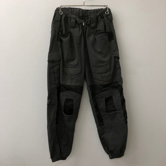 【中古品】【メンズ】 UNKNOWN USED JOGGER CARGO PANTS 再構築 ジョガーカーゴパンツ ボトムス 156-250426-kk-23-tei サイズ：表記無し 下記参照 カラー：チャコール 万代Net店