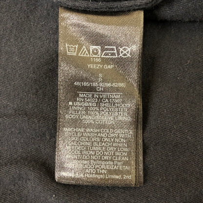 【中古品】【メンズ】  YEEZY GAP イージーギャップ POLAR FLEECE PADDED HOODIE 471162-00-1 ポーラーフリース パデッドフーディー トップス プルオーバーパーカー 142-250312-kk-04-tei サイズ：S カラー：ブラック 万代Net店