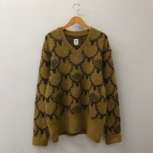 【中古品】【メンズ】 South2 West8 サウスツーウェストエイト LOOSE FIT V NECK SWEATER LQ807 ルーズフィット ブイネックセーター トップス 140-250312-kk-01-tei サイズ：M カラー：イエローゴールド 万代Net店