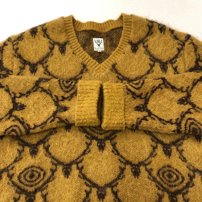 【中古品】【メンズ】 South2 West8 サウスツーウェストエイト LOOSE FIT V NECK SWEATER LQ807 ルーズフィット ブイネックセーター トップス 140-250312-kk-01-tei サイズ：M カラー：イエローゴールド 万代Net店