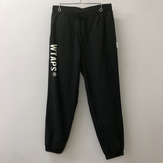 【中古品】【メンズ】 WTAPS ダブルタップス 24SS SPST2001/TROUSERS/NYLON.TUSSAH.PERTEXR.SIGN 241CWDT-PTM01 トラウザーズ/ナイロン.タッサー.パーテックス.サイン ボトムス パンツ 153-250318-kk-05-tei サイズ：03 カラー：ブラック 万代Net店