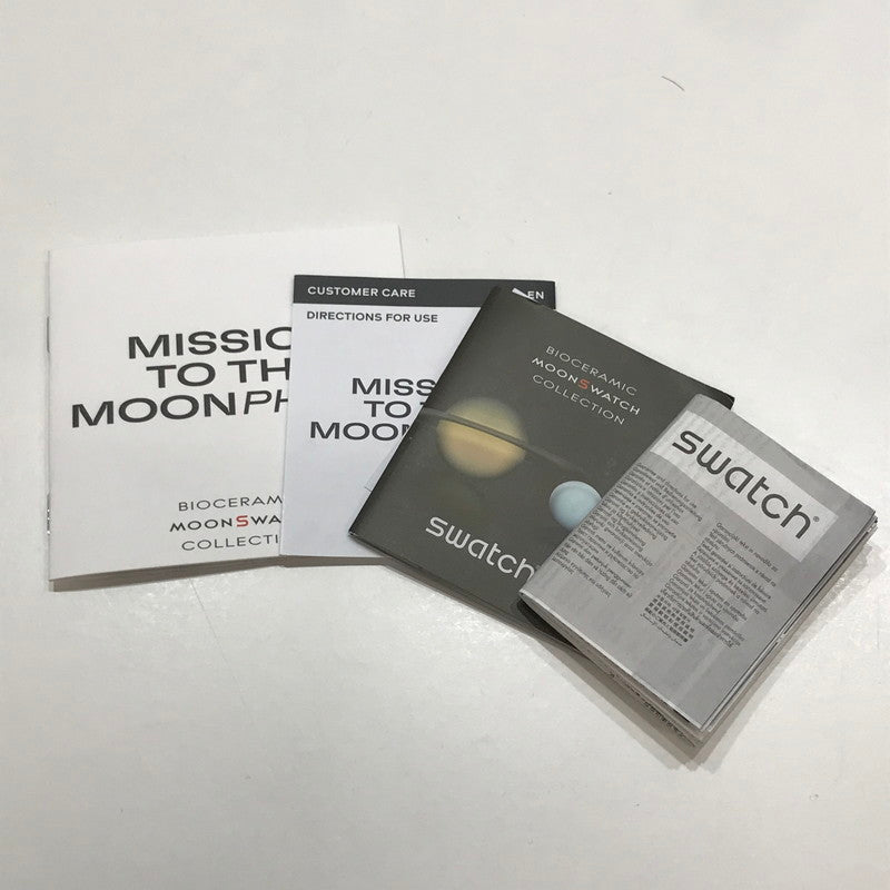 【中古品】【レディース】 OMEGA オメガ×SWATCH×SNOOPY BIOCERAMIC MOONSWATCH MISSION TO THE MOON PHASE 時計 腕時計 箱・説明書付き ※箱傷みあり 197-261014-io-11-fuzh カラー：ホワイト 万代Net店