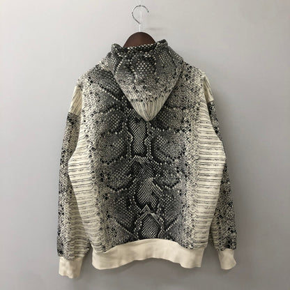 【中古品】【メンズ】 Carhartt WIP カーハート ワークインプログレス HOODED SNAKE AOP SWEATSHIRT A251051 フーデッド スネーク AOP スウェットシャツ トップス プルオーバーフーディー パーカー 145-250404-kk-18-tei サイズ：S カラー：グレー 万代Net店
