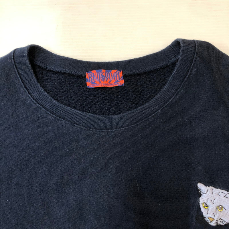 【中古品】【メンズ】 BUDSPOOL バッズプール RYU ONEPOINT LOGO CREWNECK SWEATSHIRT APHRODITEGANG リュー ワンポイント 刺繍 クルーネックスウェットシャツ トップス トレーナー アフロディーテギャング 140-250404-kk-16-tei サイズ：XXL カラー：ネイビー 万代Net店