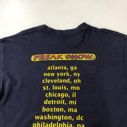 【中古品】【メンズ】 WILD OATS ワイルド・オーツ 90's SILVERCHAIR FREAK SHOW NORTH AMERICAN TOUR 1997 S/S TEE シルバーチェアー フリーク・ショウ ノースアメリカンツアー 1997 Tシャツ 半袖 トップス 145-250406-kk-21-tei サイズ：L カラー：ネイビー 万代Net店
